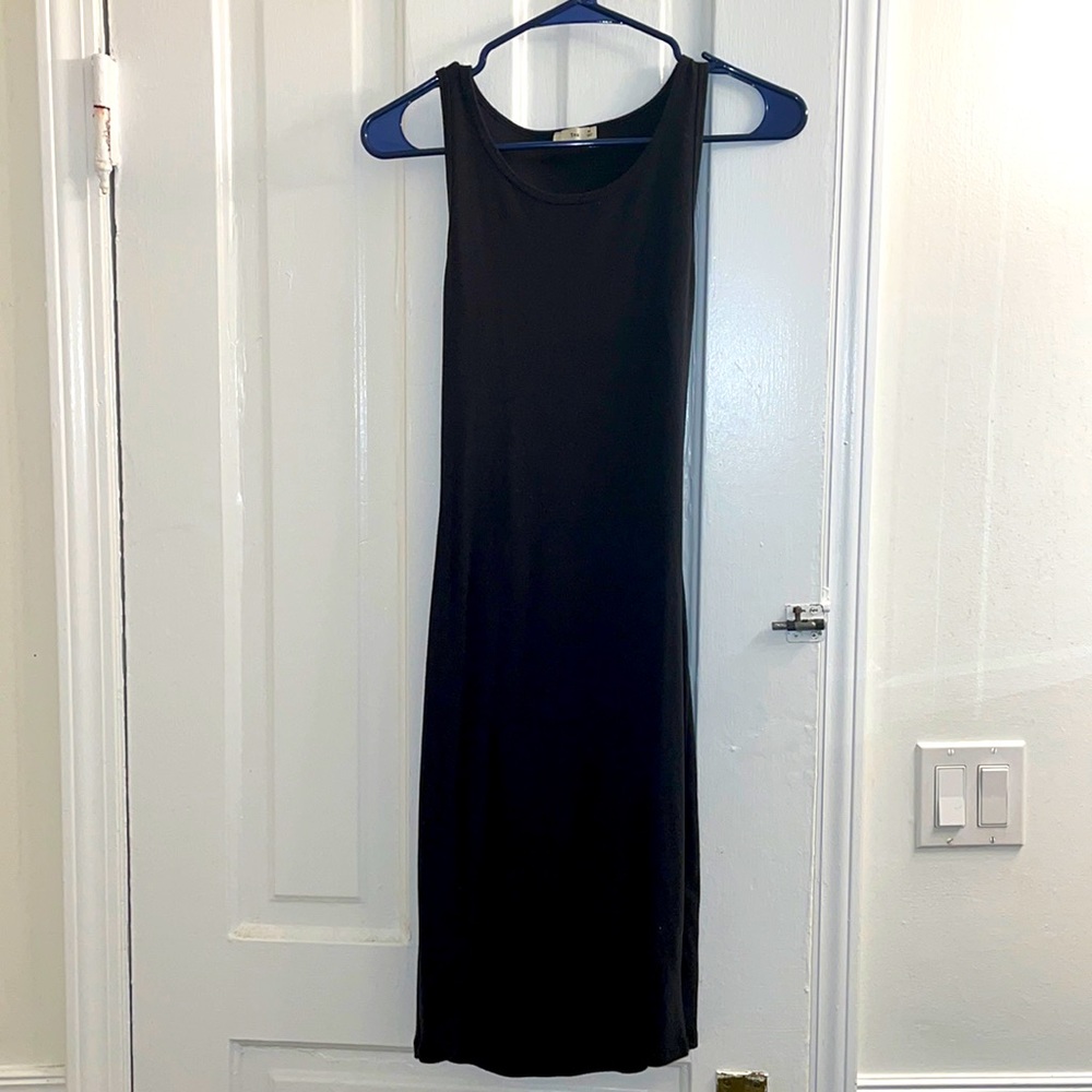 Aritizia midi length Dress